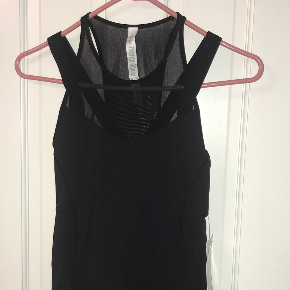Lululemon black workout shirt size 4 with tags